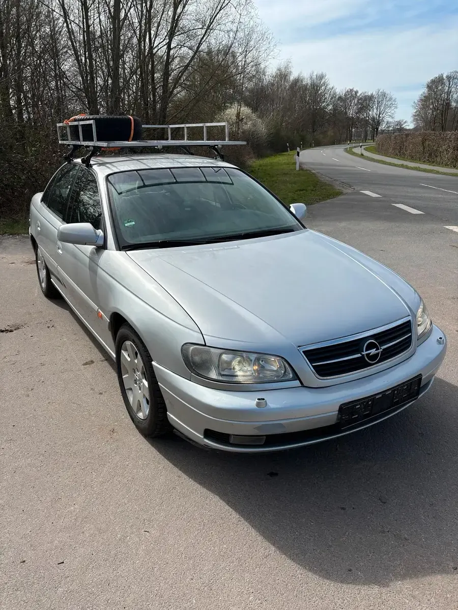 Gebraucht Opel Omega 170 PS (125 kW) 2000 Silber Limousine
