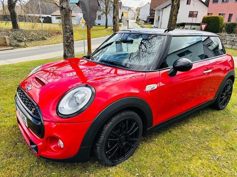 Gebraucht Mini Cooper S 192 PS (141 kW) 2018 Rot Kleinwagen