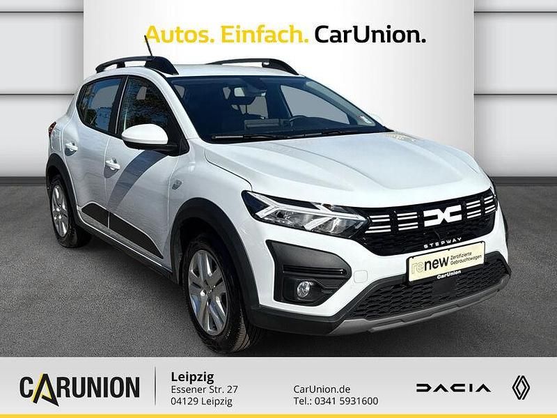 Gebraucht Dacia Sandero Expression 91 PS (66 kW) 2024 Arktis weiß Limousine