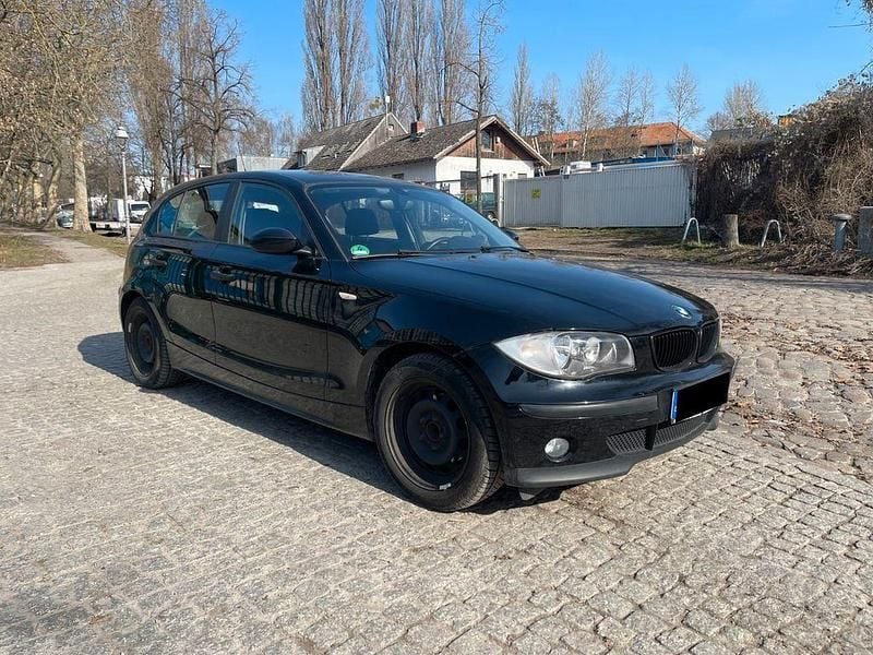 Gebraucht BMW 116 Advantage 122 PS (89 kW) 2007 Schwarz Kleinwagen
