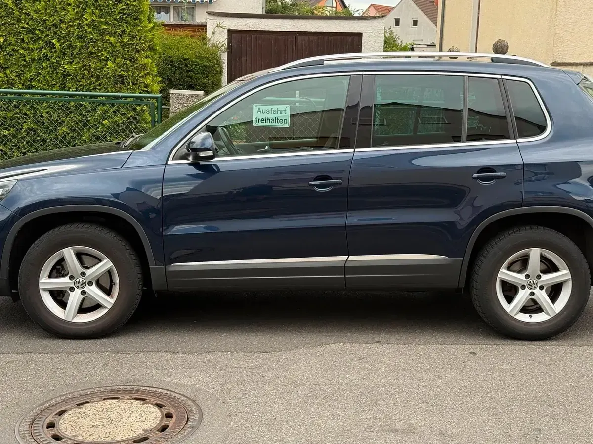 Gebraucht VW Tiguan Sportline 140 PS (102 kW) 2013 Blau SUV