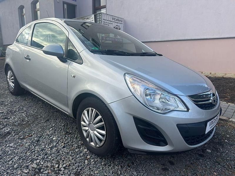 Gebraucht Opel Corsa Selection 69 PS (50 kW) 2012 Silber Kleinwagen