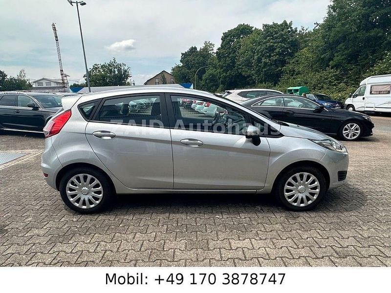 Gebraucht Ford Fiesta Trend 80 PS (58 kW) 2017 Silber Kleinwagen
