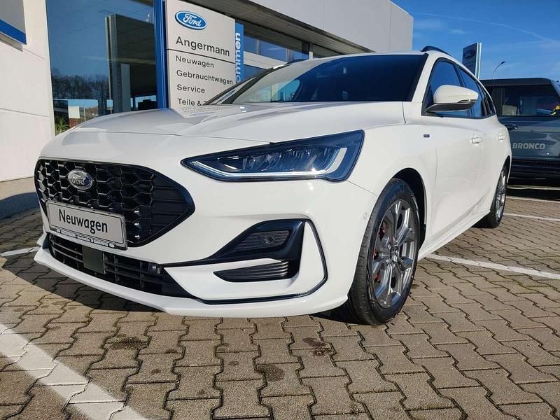 Neu Ford Focus ST-Line 125 PS (91 kW) 2025 Frostweiß Kombi