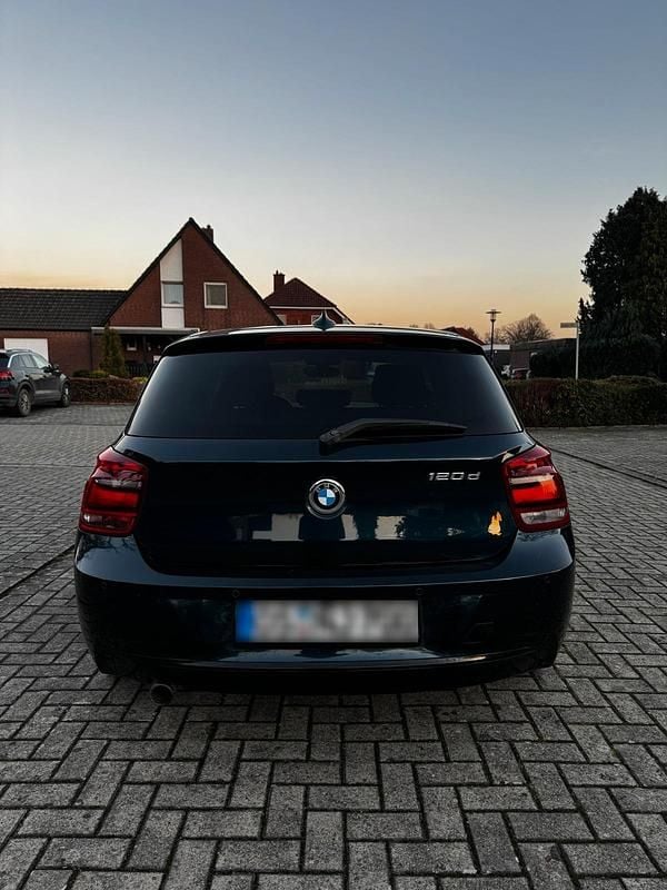 Gebraucht BMW 120 184 PS (135 kW) 2011 Blau Kleinwagen