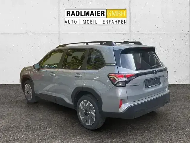 Gebraucht Subaru Forester Exclusive+ 136 PS (100 kW) 2025 River rock pearl grau SUV
