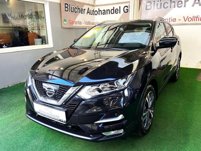 Shadow black (metallic) Gebraucht 2018 Nissan Qashqai N-Connecta SUV | 16.950 € (Fairer Preis) - Bild 1/4