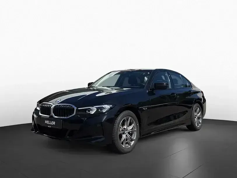 Gebraucht BMW 320e Comfort Edition 204 PS (150 kW) 2023 Black sapphire (schwarz) Limousine