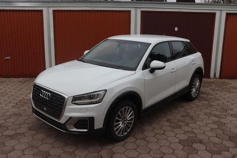 Gebraucht Audi Q2 Design 150 PS (110 kW) 2020 Weiß SUV
