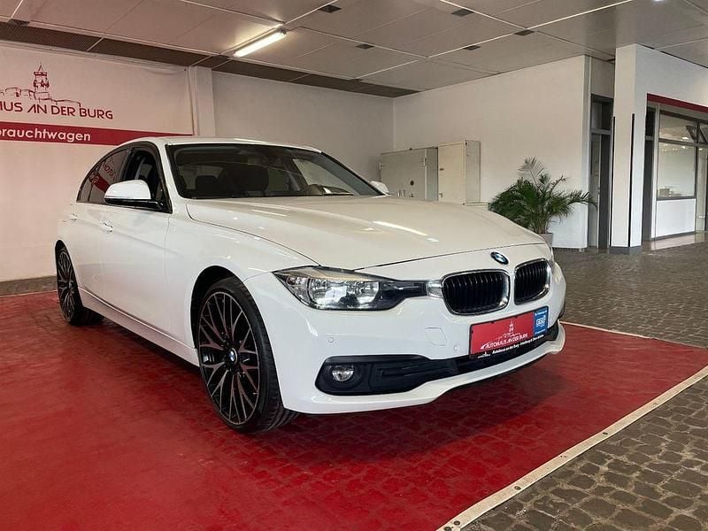 Usado BMW 316 116 HP (85 kW) 2016 Branco Sedan