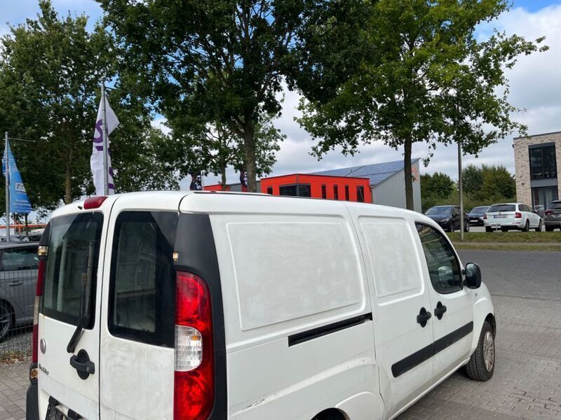 Gebraucht Fiat Doblò 101 PS (74 kW) 2010 Weiß Van / Kleinbus