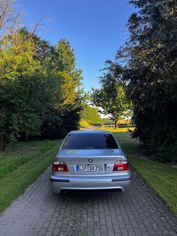 Gebraucht BMW 525 M Sport 193 PS (141 kW) 2002 Silber Limousine