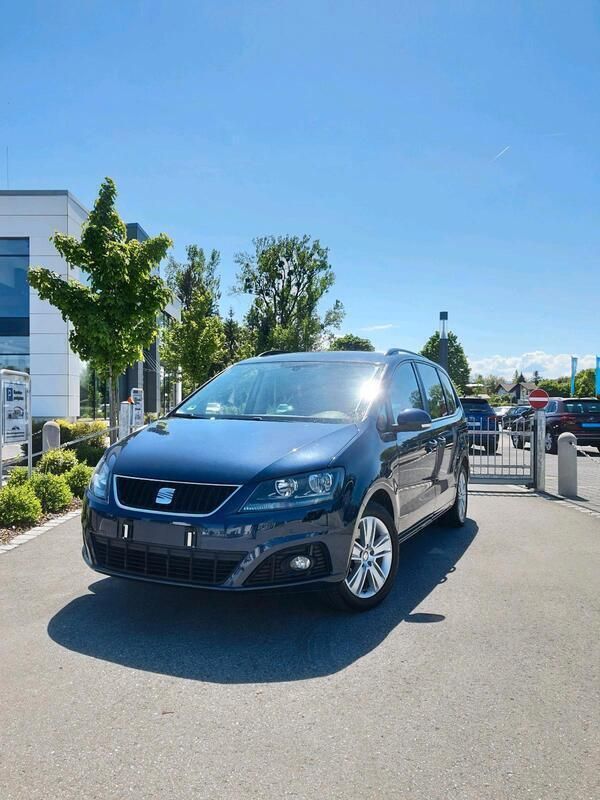 Blau Gebraucht 2011 Seat Alhambra Style Van / Kleinbus | 11.999 € (Fairer Preis) - Bild 1/4