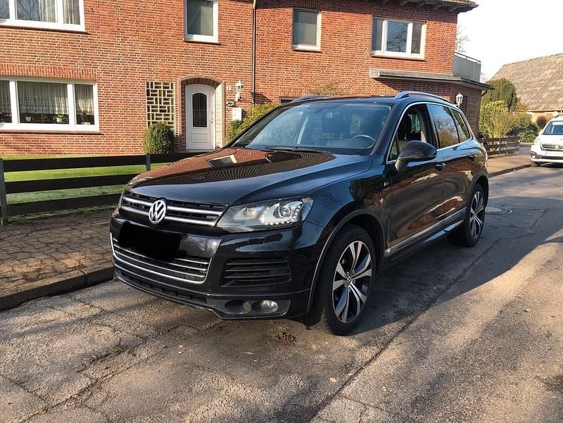 Schwarz Gebraucht 2013 VW Touareg R-line SUV | 14.499 € (Guter Preis) - Bild 1/4