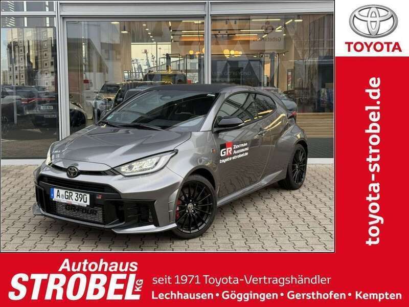 Palladium silber Gebraucht 2024 Toyota Yaris Kleinwagen | 48.980 € (Fairer Preis) - Bild 1/4