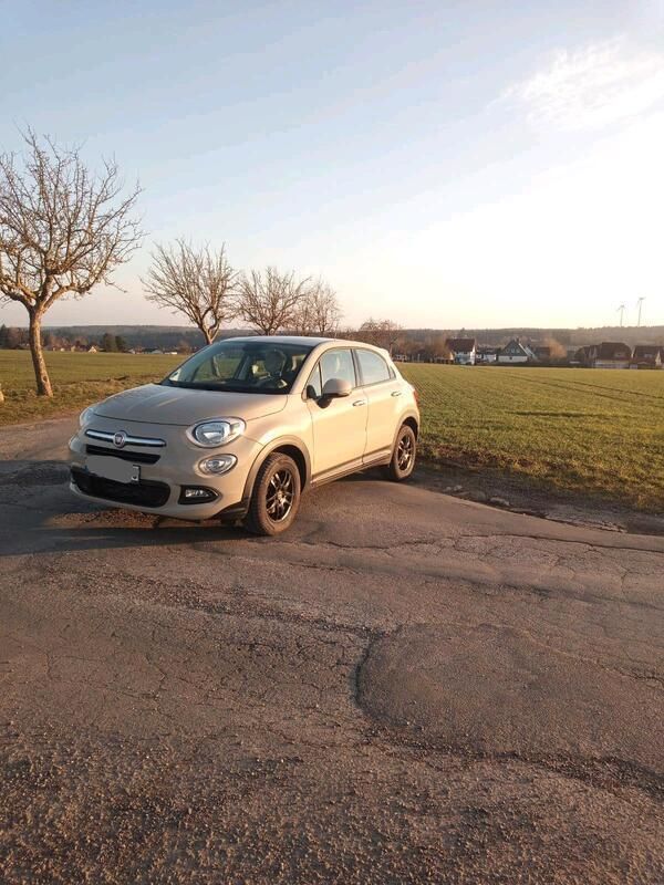 Beige Gebraucht 2018 Fiat 500X SUV | 10.500 € (Guter Preis) - Bild 1/4