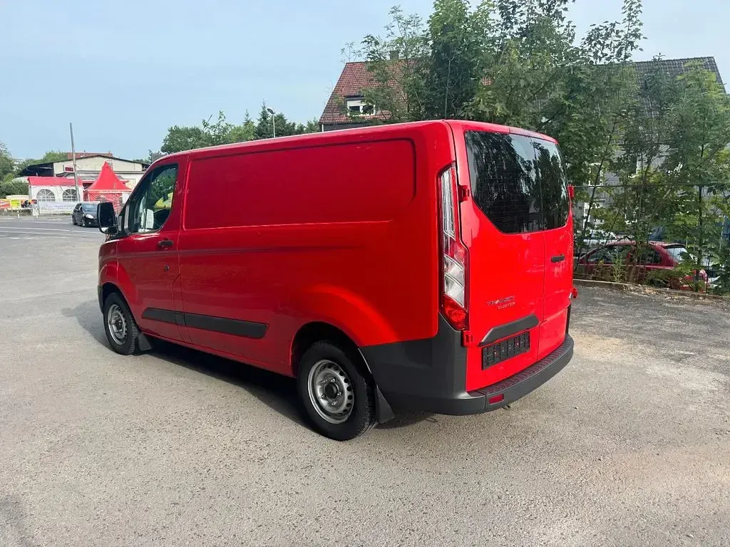 Occasion Ford Transit Custom 105 PK (77 kW) 2017 Rood MPV