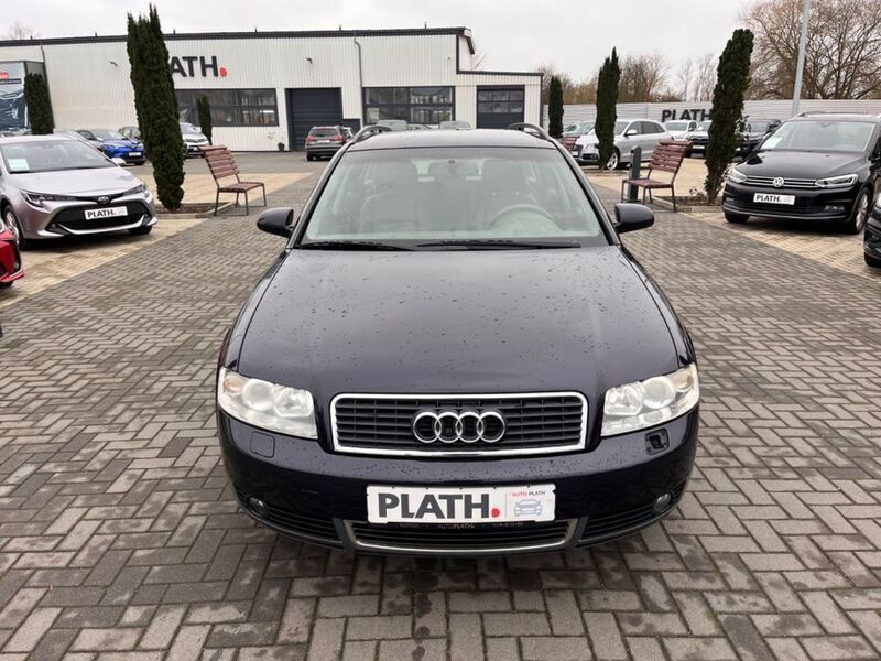 Gebraucht Audi A4 131 PS (96 kW) 2002 Blau Kombi