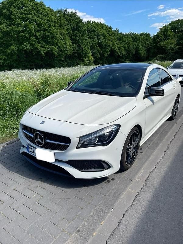 Gebraucht Mercedes CLA250 210 PS (154 kW) 2016 Weiß Limousine