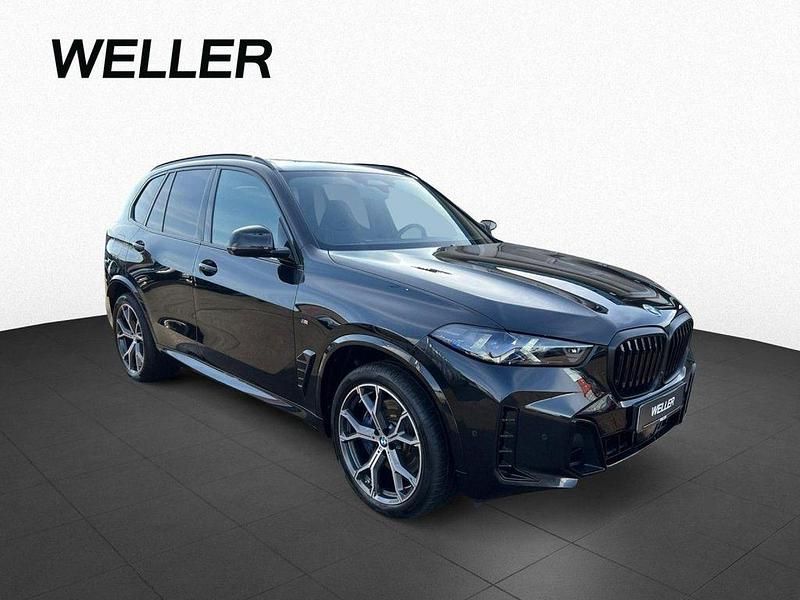 Gebraucht BMW X5 M Sport 340 PS (250 kW) 2024 Saphirschwarz (schwarz) SUV