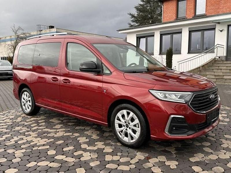 Gebraucht Ford Tourneo Titanium 122 PS (89 kW) 2025 Rot Van / Kleinbus