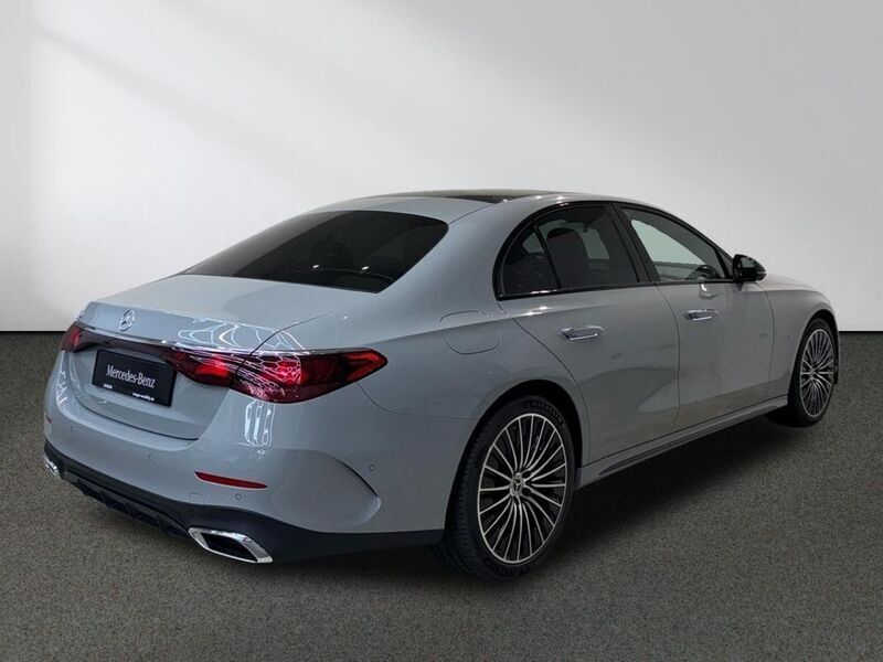 Gebraucht Mercedes E200 AMG 204 PS (150 kW) 2025 Othercolor Limousine