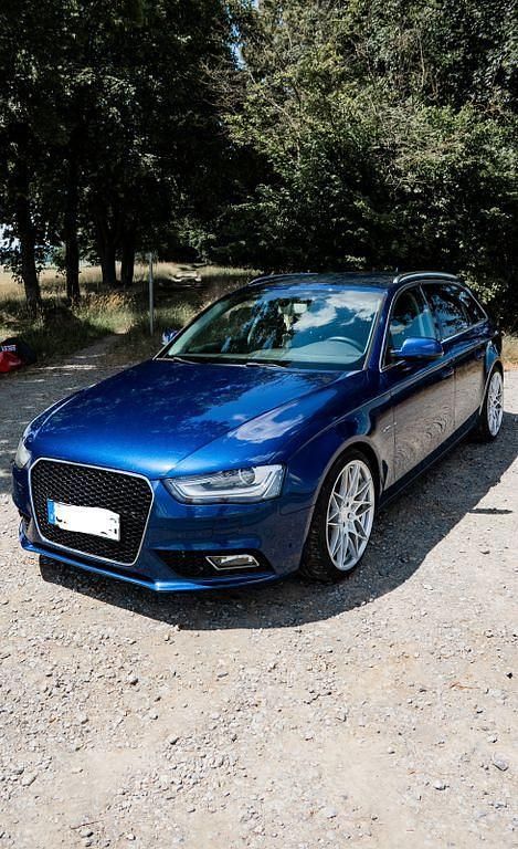 Blau Gebraucht 2014 Audi A4 Attraction Kombi | 14.900 € (Teuer) - Bild 1/4