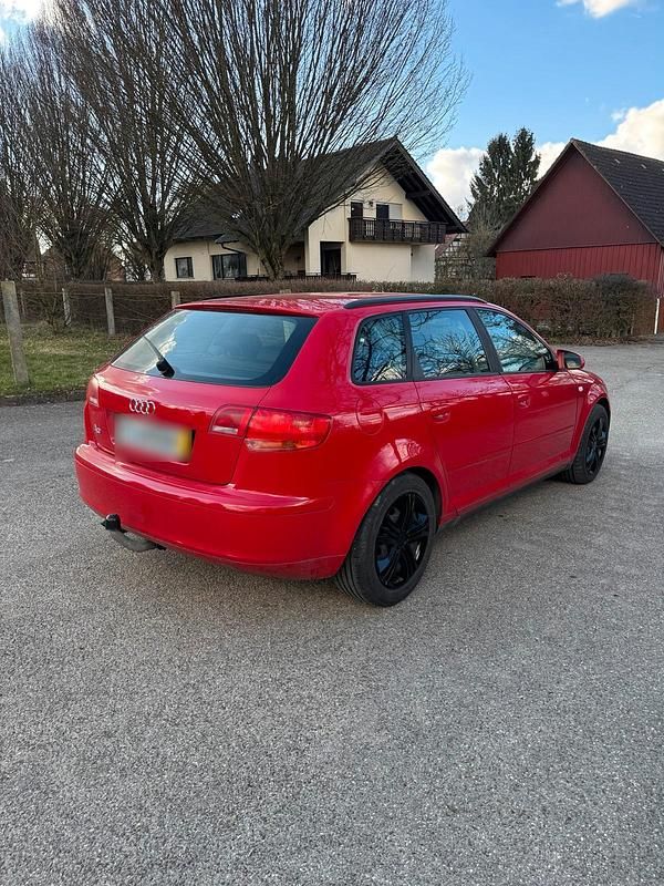 Gebraucht Audi A3 Sportback 140 PS (102 kW) 2006 Rot Kleinwagen