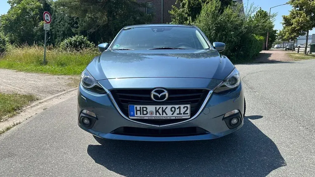 Gebraucht Mazda 3 Inclusive 105 PS (77 kW) 2017 Blau Limousine