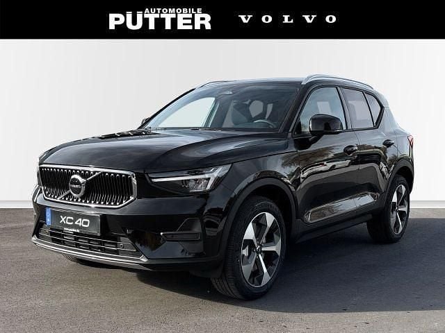 Neu Volvo XC40 Core 163 PS (119 kW) 2025 Schwarz SUV
