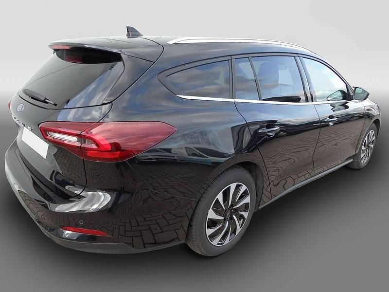 Używany Ford Focus Titanium 125 KM (91 kW) 2024 Czarny Kombi