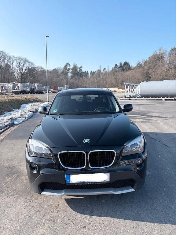 Schwarz Gebraucht 2012 BMW X1 SUV | 8.399 € (Guter Preis) - Bild 1/4