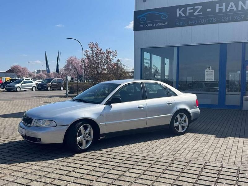Gebraucht Audi A4 150 PS (110 kW) 2000 Lichtsilber metallic Limousine