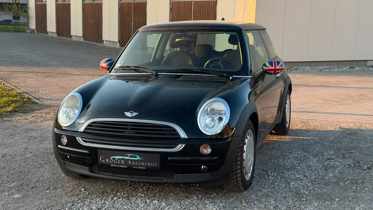 Gebraucht Mini ONE 90 PS (66 kW) 2002 Schwarz Kleinwagen