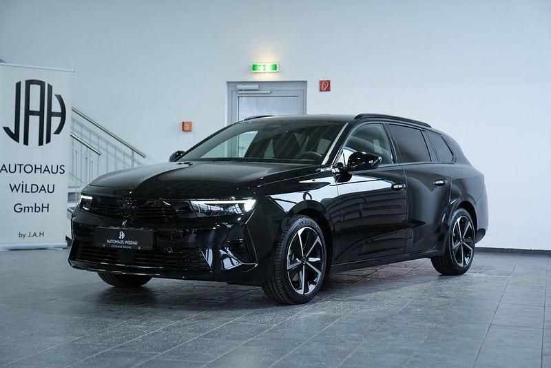 Neu Opel Astra Edition 131 PS (96 kW) 2025 Schwarz Kombi
