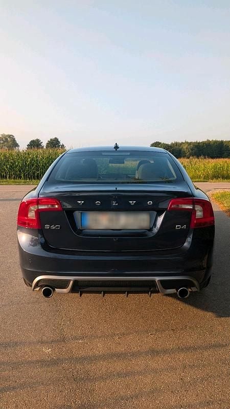 Gebraucht Volvo S60 R-Design 163 PS (119 kW) 2013 Blau Limousine