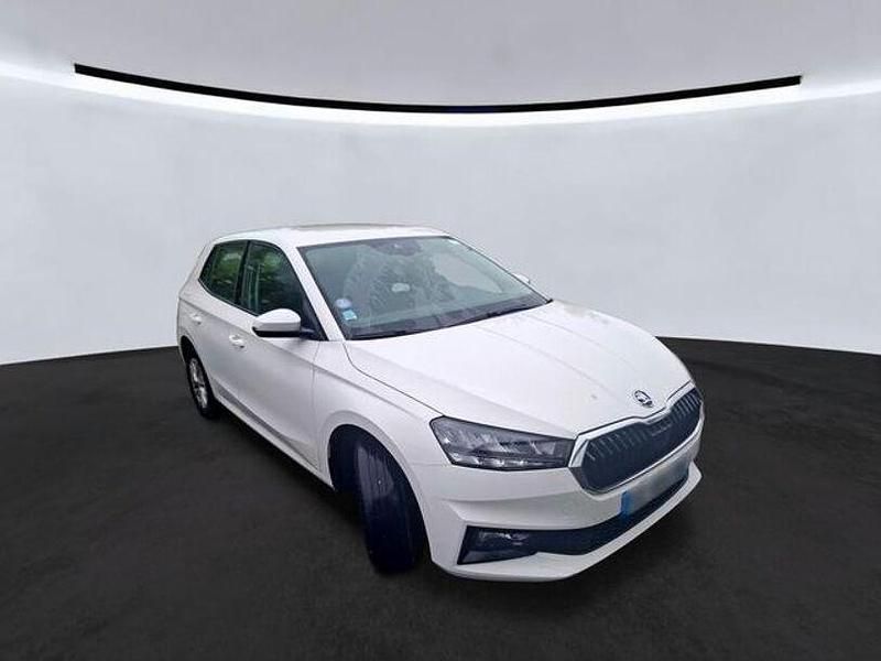 Gebraucht Skoda Fabia Ambition 95 PS (69 kW) 2022 Weiß Kleinwagen