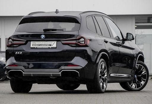 Gebraucht BMW iX3 Impressive 210 kW (286 PS) 2023 Schwarz SUV