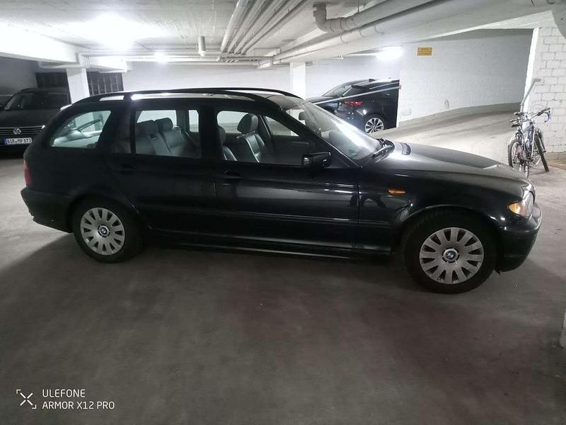 Gebraucht BMW 318 Exclusive 143 PS (105 kW) 2004 Schwarz Kombi