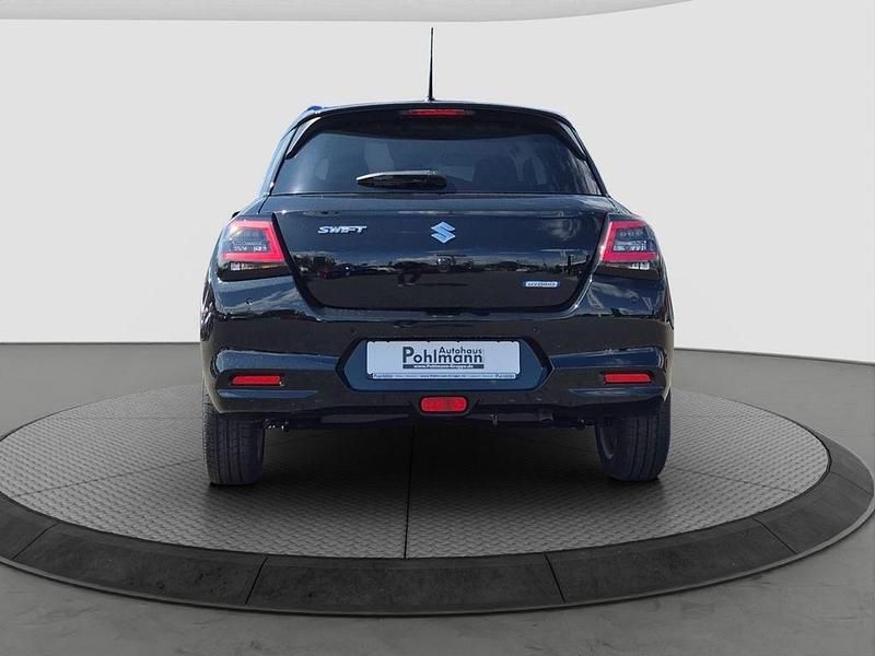 Neu Suzuki Swift Comfort+ 83 PS (61 kW) 2025 Schwarz Limousine