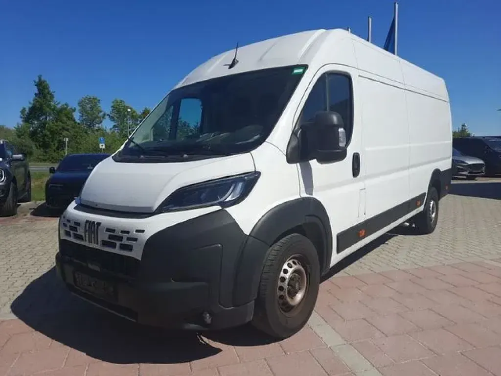 Gebraucht Fiat Ducato 179 PS (131 kW) 2024 Ducato weiß Van