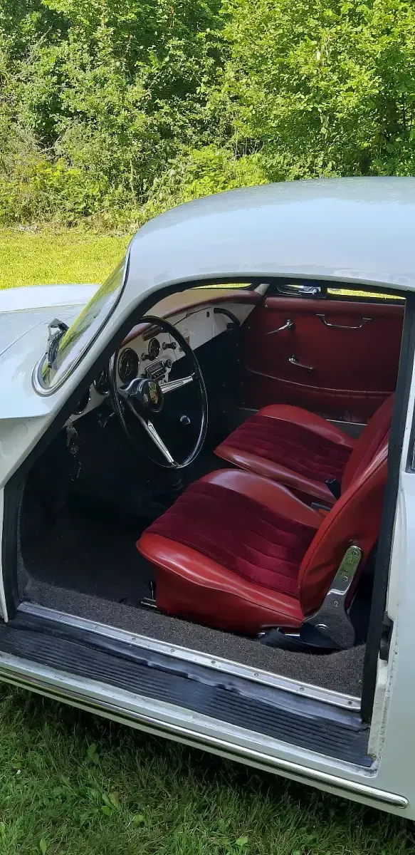 Używany Porsche 356 75 KM (55 kW) 1963 Biały Coupe
