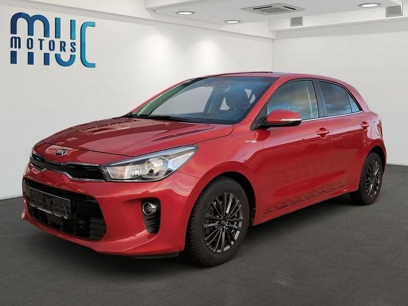 Gebraucht Kia Rio Platinum Edition 120 PS (88 kW) 2017 Rot Limousine
