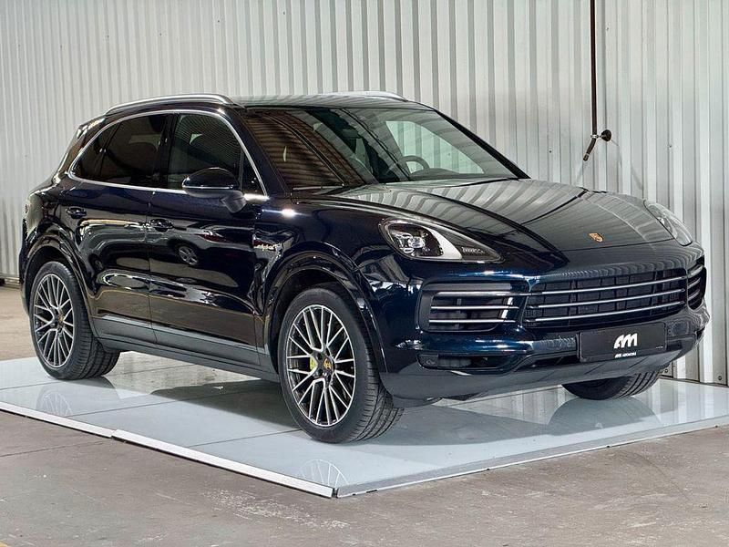Blau Gebraucht 2021 Porsche Cayenne SUV | 57.900 € - Bild 1/4