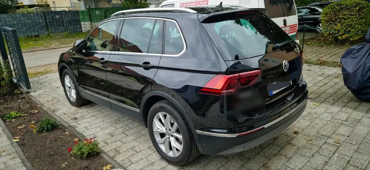 Second-hand VW Tiguan 150 CP (110 kW) 2018 Negru SUV