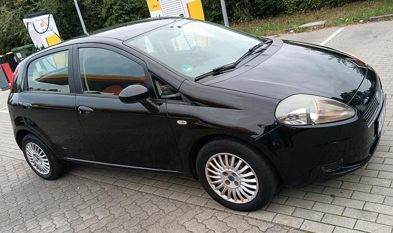Schwarz Gebraucht 2006 Fiat Punto Kleinwagen | 1.150 € (Guter Preis) - Bild 1/4