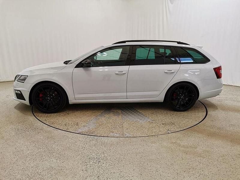 Gebraucht Skoda Octavia RS 230 PS (169 kW) 2018 Moonweiss metallic Kombi