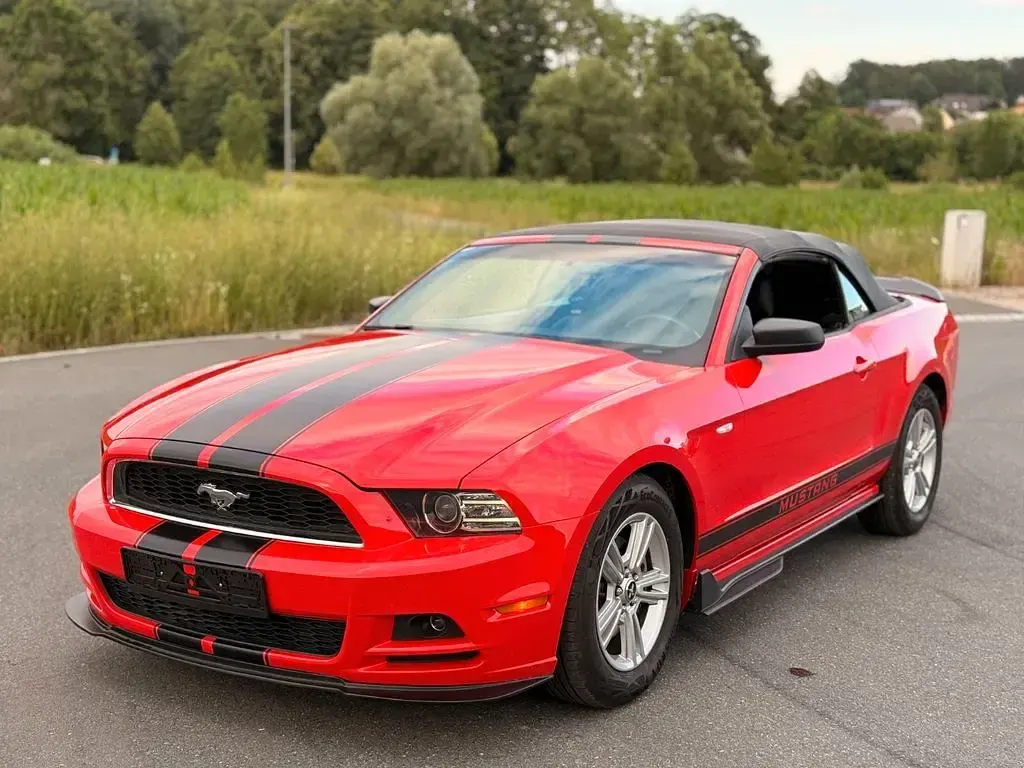 Gebraucht Ford Mustang 306 PS (225 kW) 2013 Rot Cabrio