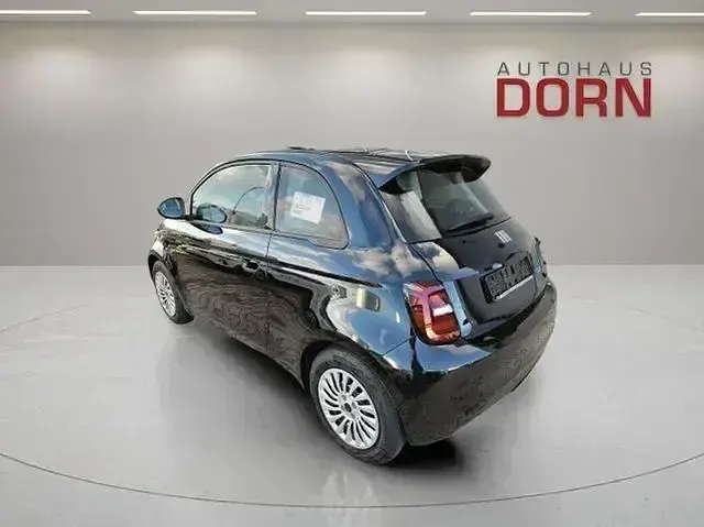 Gebraucht Fiat 500e Action 69 kW (95 PS) 2025 Onyx schwarz Kleinwagen