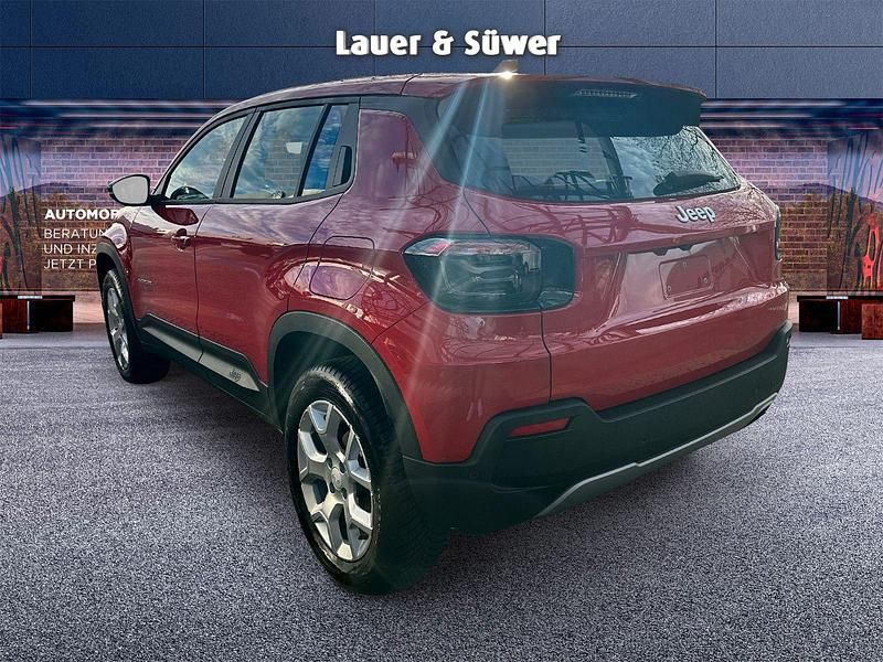 Gebraucht Jeep Avenger Altitude 101 PS (74 kW) 2025 Rot SUV